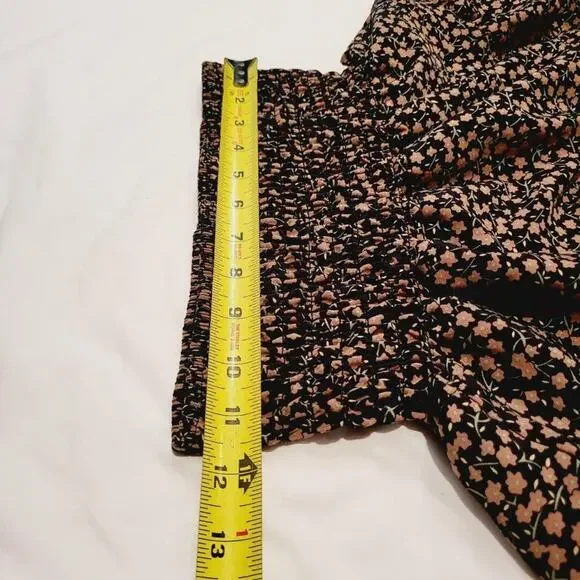 Black and Pink Floral Off The Shoulder Crop Top and Skirt Cottagecore Feminine - Picture 6 of 6